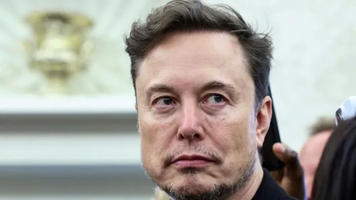 Eis como Elon Musk impulsionou a extrema direita europeia