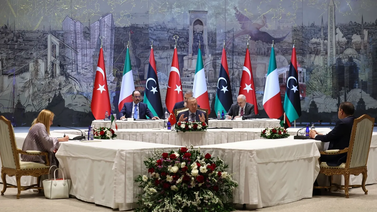بحضور أردوغان وميلوني والدبيبة.. قمة تركية-ليبية-إيطالية تبحث التعاون المشترك وقضايا إقليمية