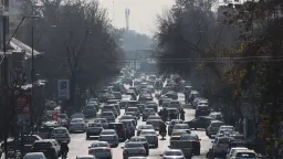 تهران در وضعیت قرمز؛ همزمانی شاخص آلودگی ۱۵۴ و گرمای ۴۱ درجه