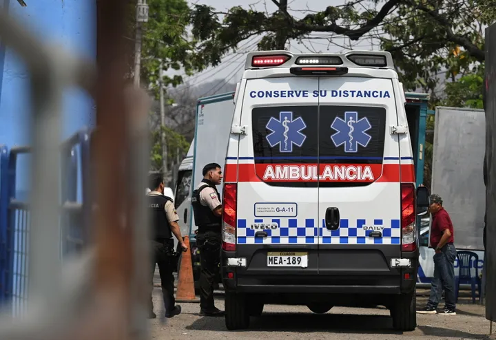 Eight dead in shooting outside Ecuador nightclub: police