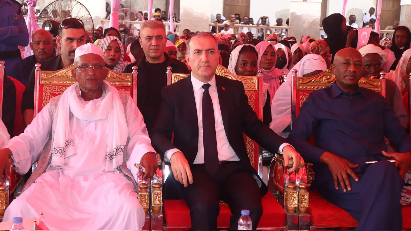 Thousands hold rally in Sudan to thank Türkiye