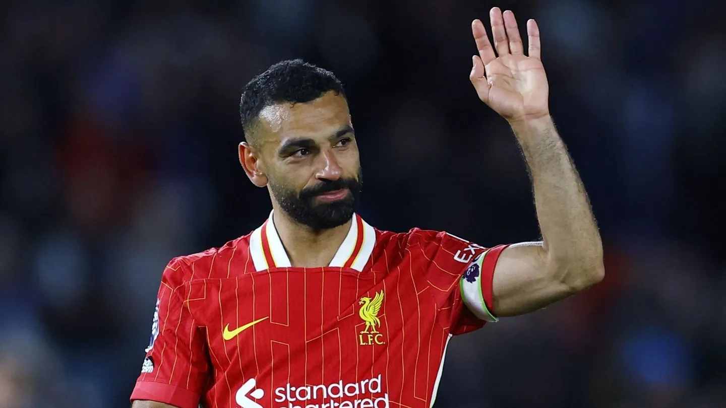 'Digam-nos como ele morreu': Salah critica homenagem da UEFA ao 'Pelé palestiniano' morto por Israel