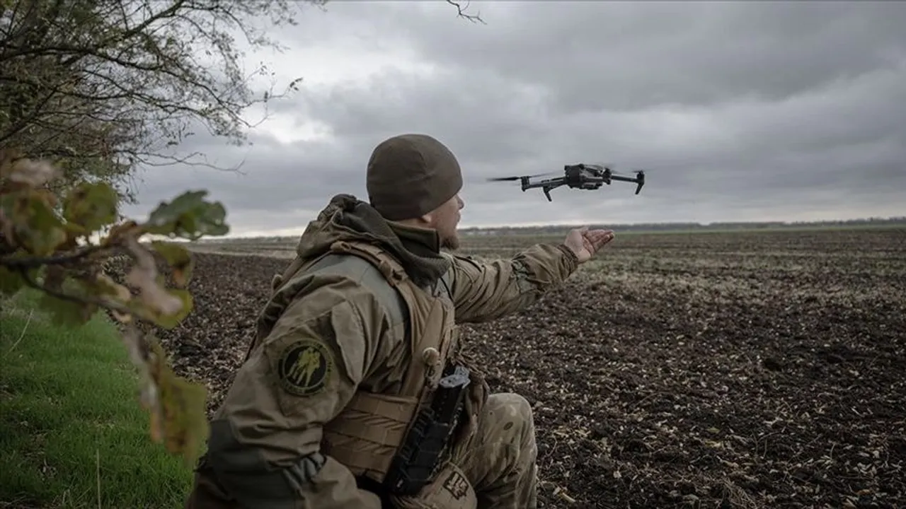 Um ataque mortal de drone ucraniano danifica instalação industrial em Saratov, na Rússia