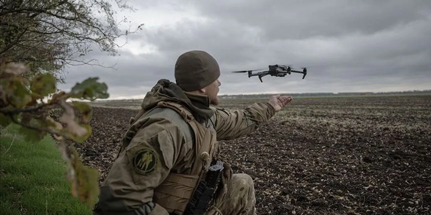 Um ataque mortal de drone ucraniano danifica instalação industrial em Saratov, na Rússia