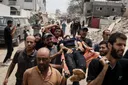 Gaza: Numri i palestinezëve të vrarë nga sulmet izraelite shkon në 61.600
