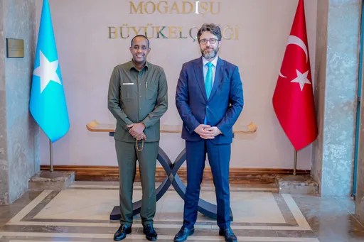 Safiirka Turkiga oo Martiqaaday Ra'iisul Wasaarihii hore ee Soomaaliya, Maxamed Xuseen Rooble