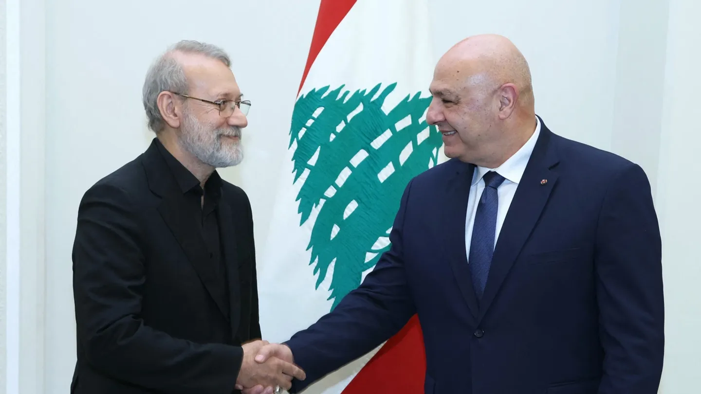 عون يؤكد رفض بلاده أي تدخل في شؤونه الداخلية.. ولاريجاني: نرغب في مساعدة لبنان