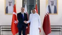 وزير الخارجية التركي يلتقي نظيره القطري في الدوحة ويتباحثان الأوضاع في المنطقة
