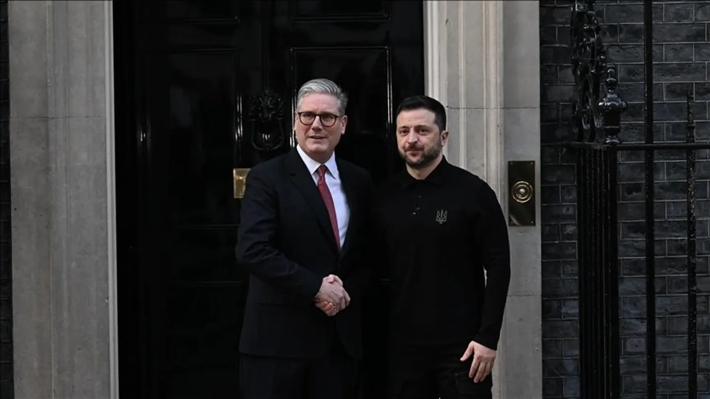 Kryeministri britanik dhe presidenti ukrainas do të takohen në Londër përpara takimit Trump-Putin