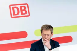 Bahn-Kreise: Verkehrsminister Schnieder feuert Bahn-Chef Lutz