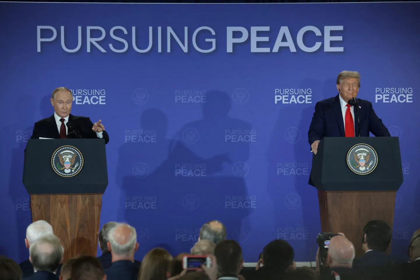 Trump kündigt Gespräche mit Nato und Selenskyj an