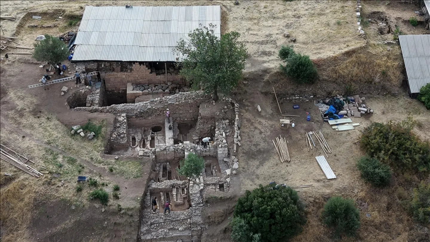 Arkeologët zbulojnë mbetjet e një pallati lidian 2.800 vjeçar në perëndim të Türkiyes