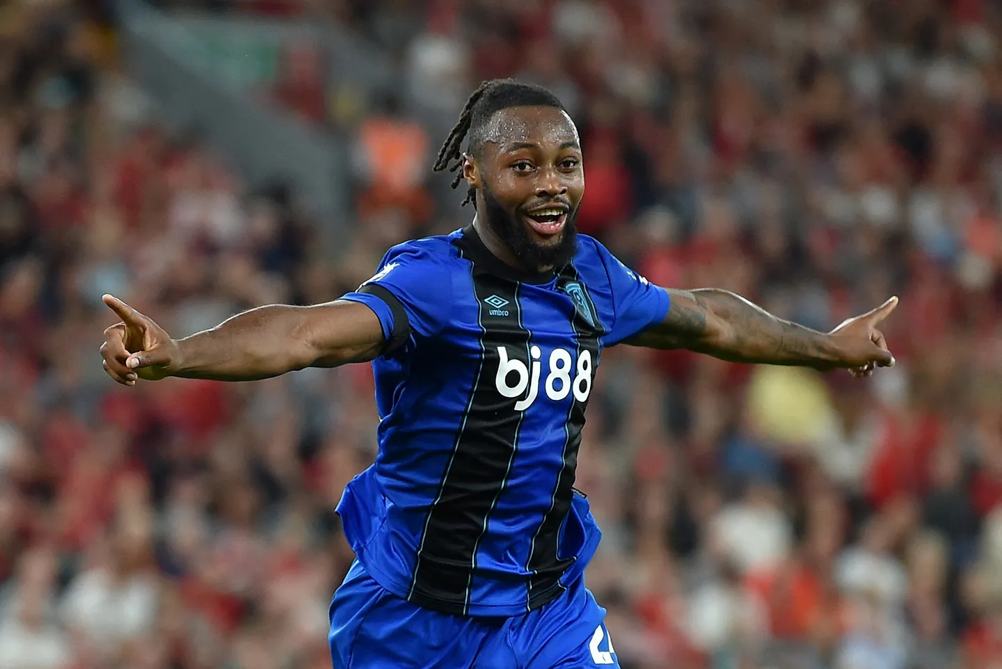 FIFA condemn racist abuse wey Ghana star Semenyo suffer for EPL