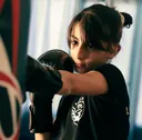 “El dolor no me detiene”: Malak Malaeb, la niña libanesa prodigio del kickboxing