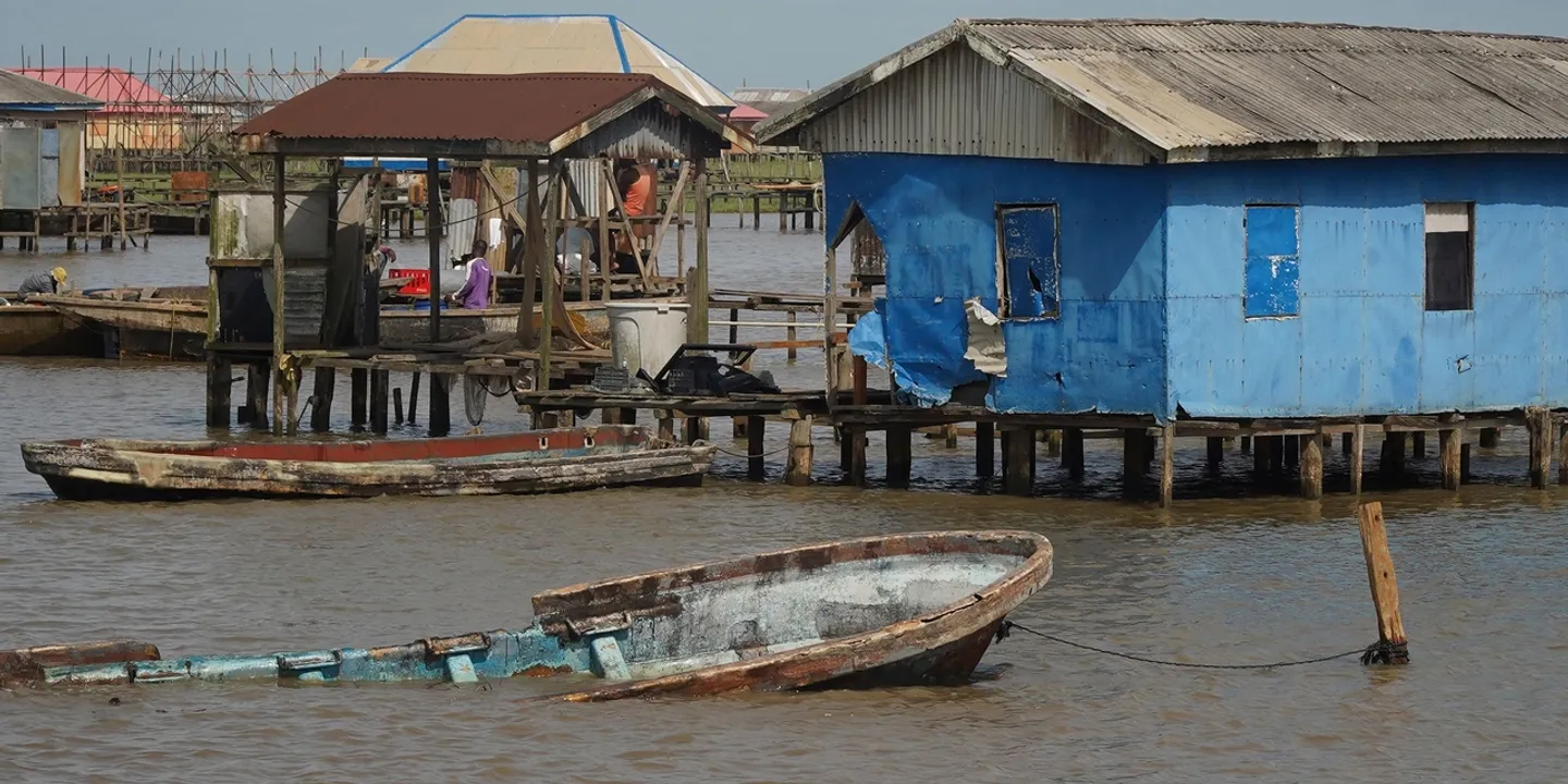 Dezenas de desaparecidos após naufrágio de barco na Nigéria