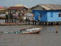 Dezenas de desaparecidos após naufrágio de barco na Nigéria