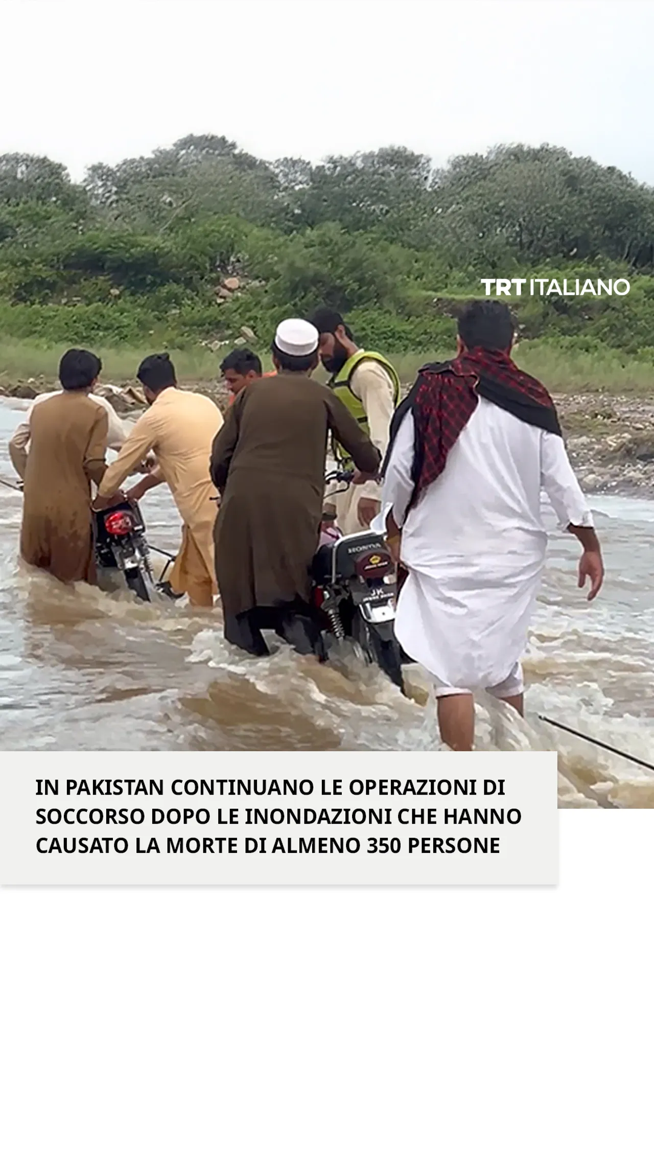 Le operazioni di soccorso continuano in Pakistan colpito dalle inondazioni