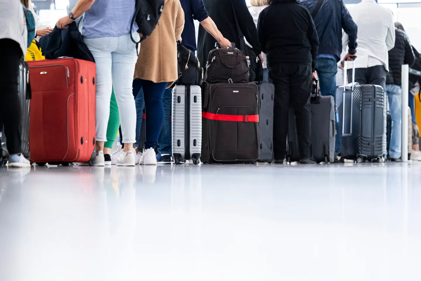 Verbraucherschützer verklagen Airlines wegen Handgepäck-Gebühren