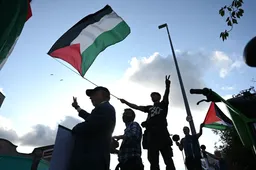 Londër, mbështetësit e Palestinës mbajnë tubim “Ndaloni urinë e Gazës”