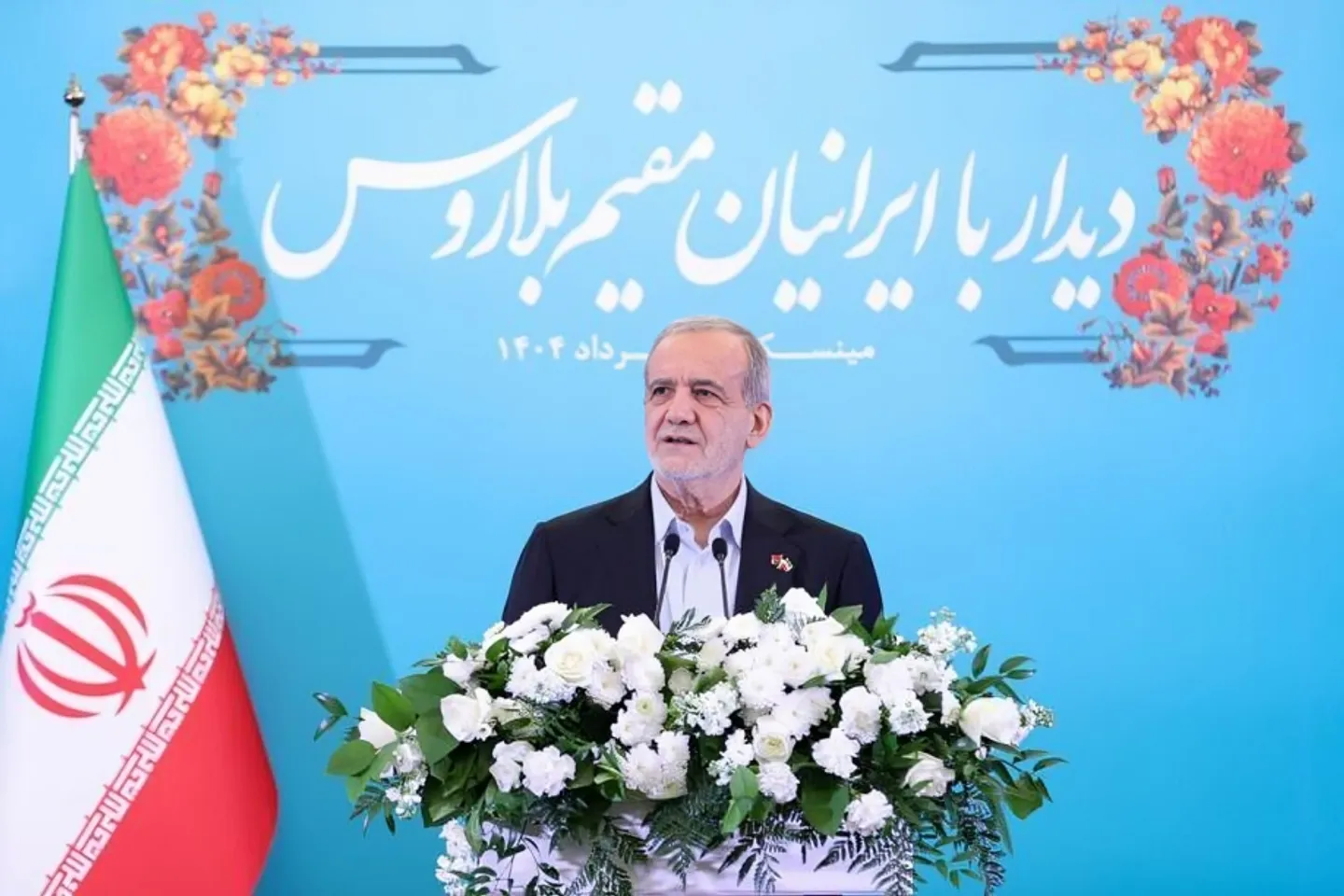 الرئيس الإيراني: احترام السيادة أساس الاستقرار ومتمسكون بالسلام رغم الضغوط