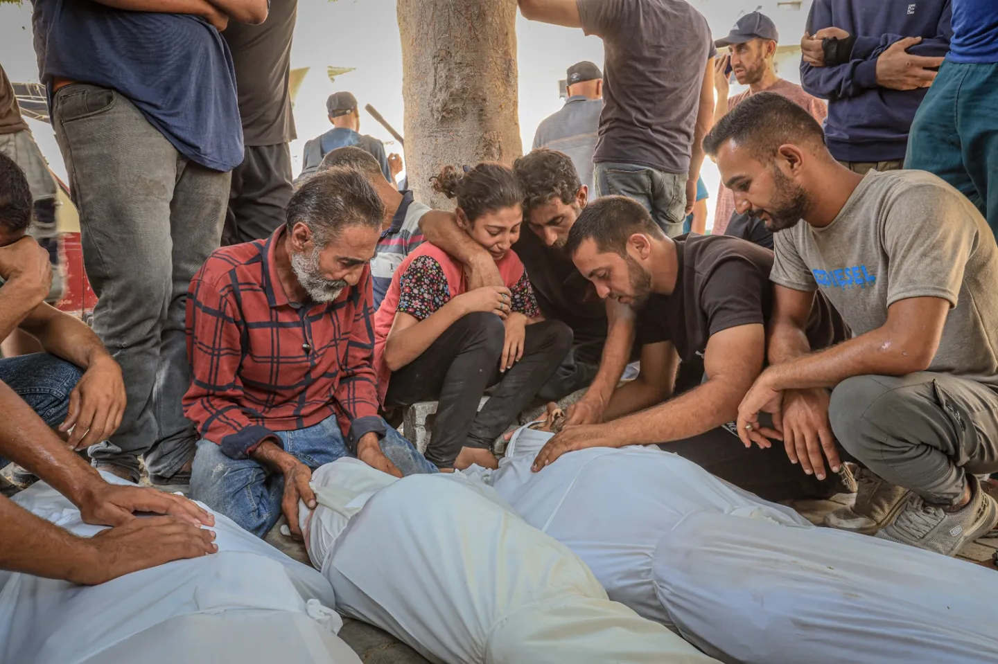 U najnovijim izraelskim napadima ubijeno desetero Palestinaca, uključujući tražitelje pomoći, u Gazi