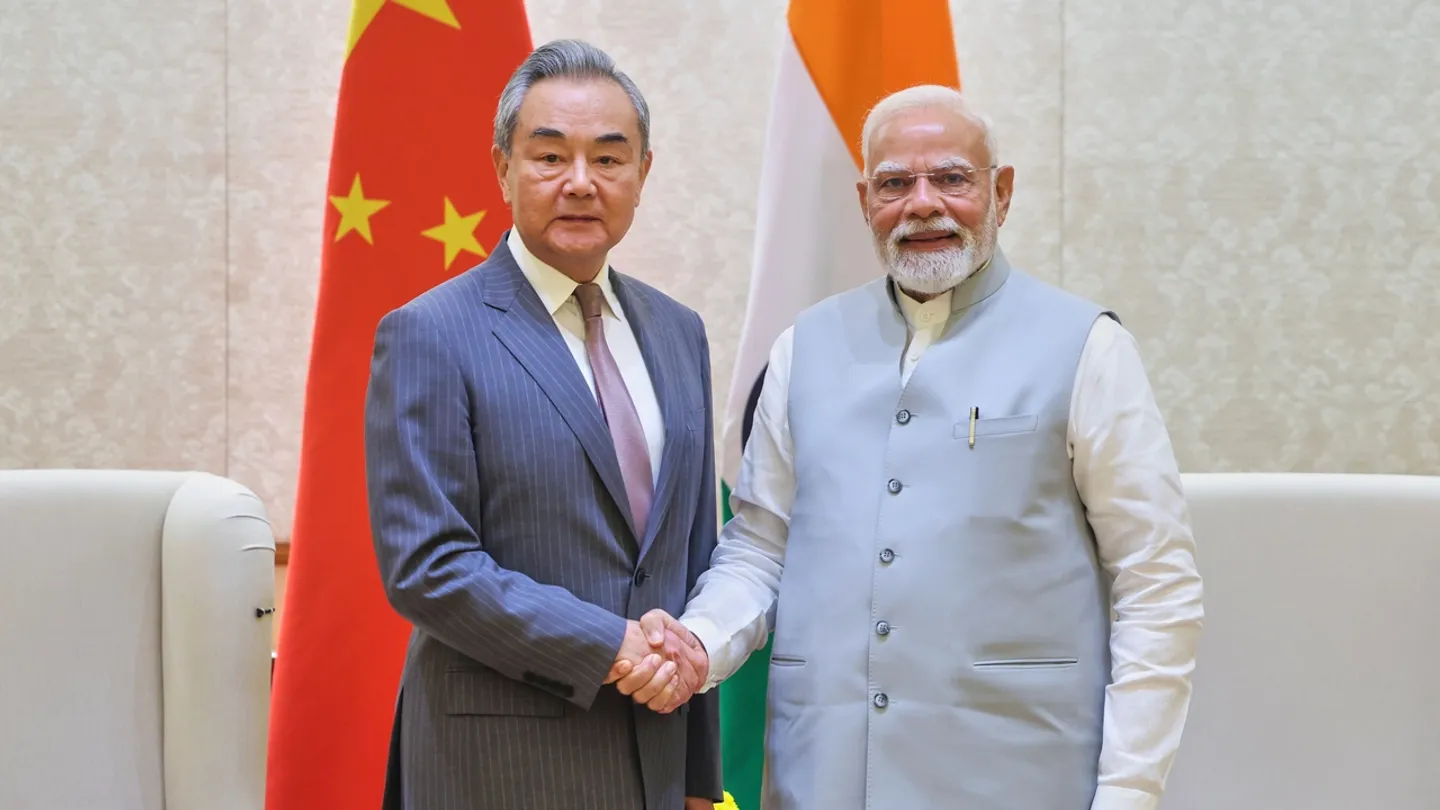 O primeiro-ministro da Índia afirma que as relações com a China fizeram 'progresso constante'