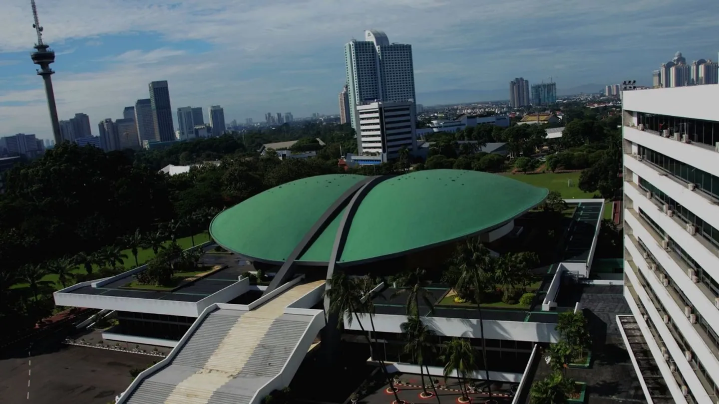 Partai politik di Indonesia terpecah usai putusan MK soal Pilkada langsung