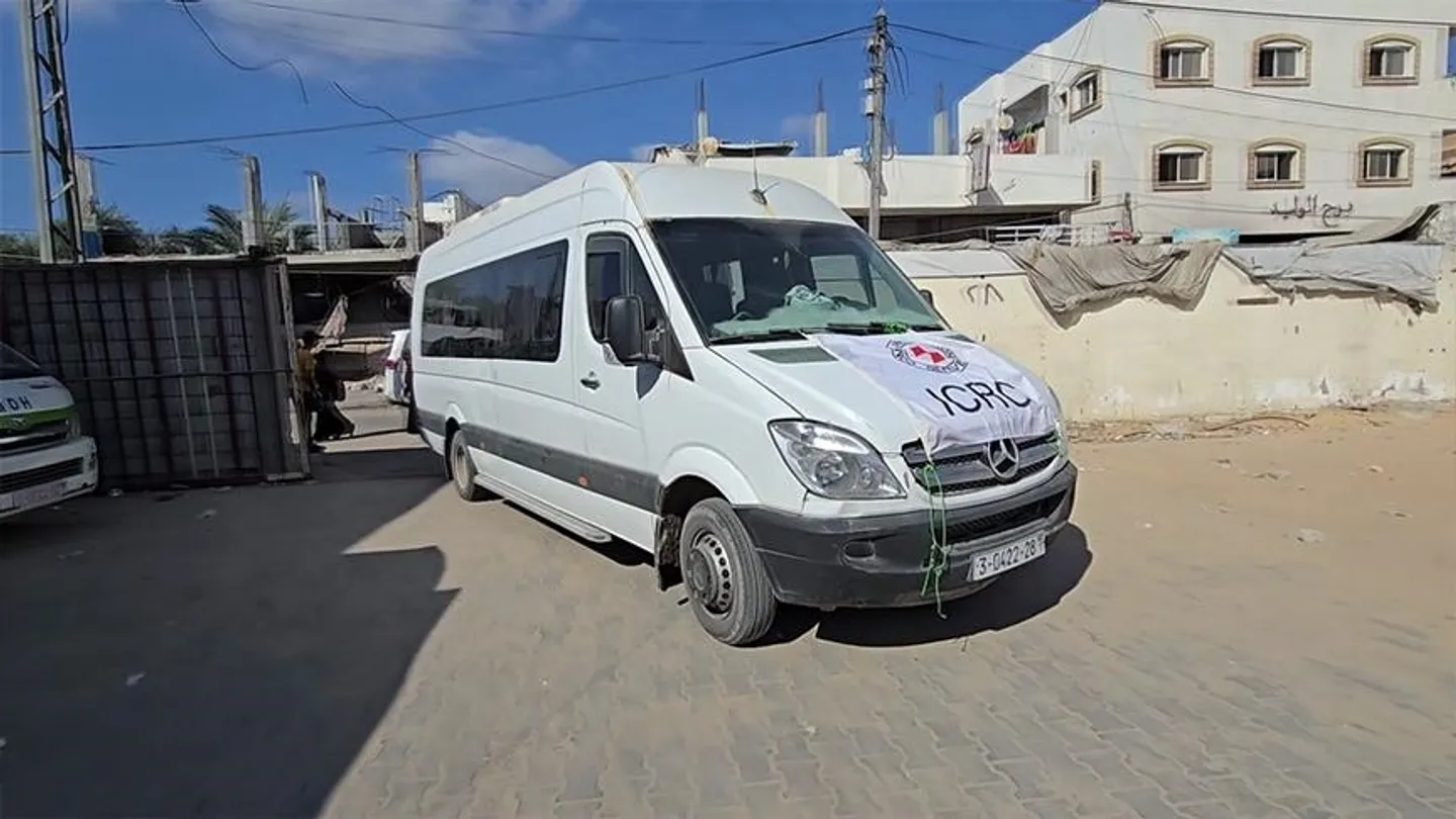 الاحتلال يفرج عن 10 أسرى فلسطينيين من غزة بعد أشهر من الاعتقال في ظروف غير إنسانية