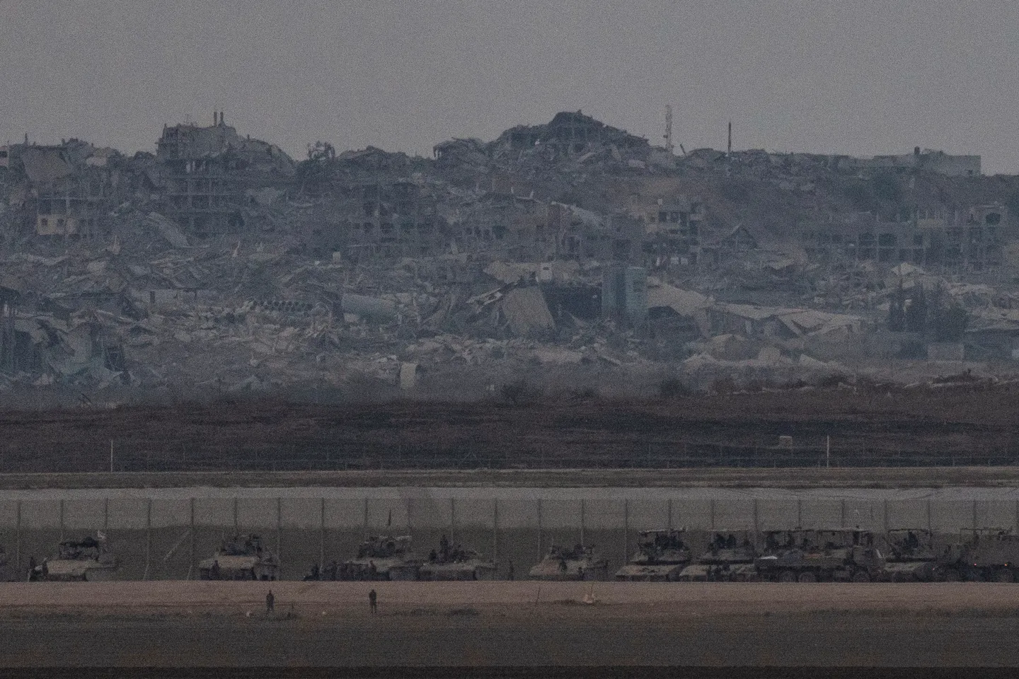 Sulmet izraelite vrasin 16 palestinezë të tjerë në Rripin e Gazës