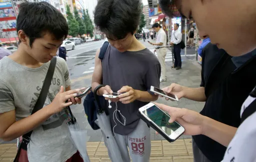 Qytet japonez synon ta kufizojë përdorimin e telefonit në 2 orë