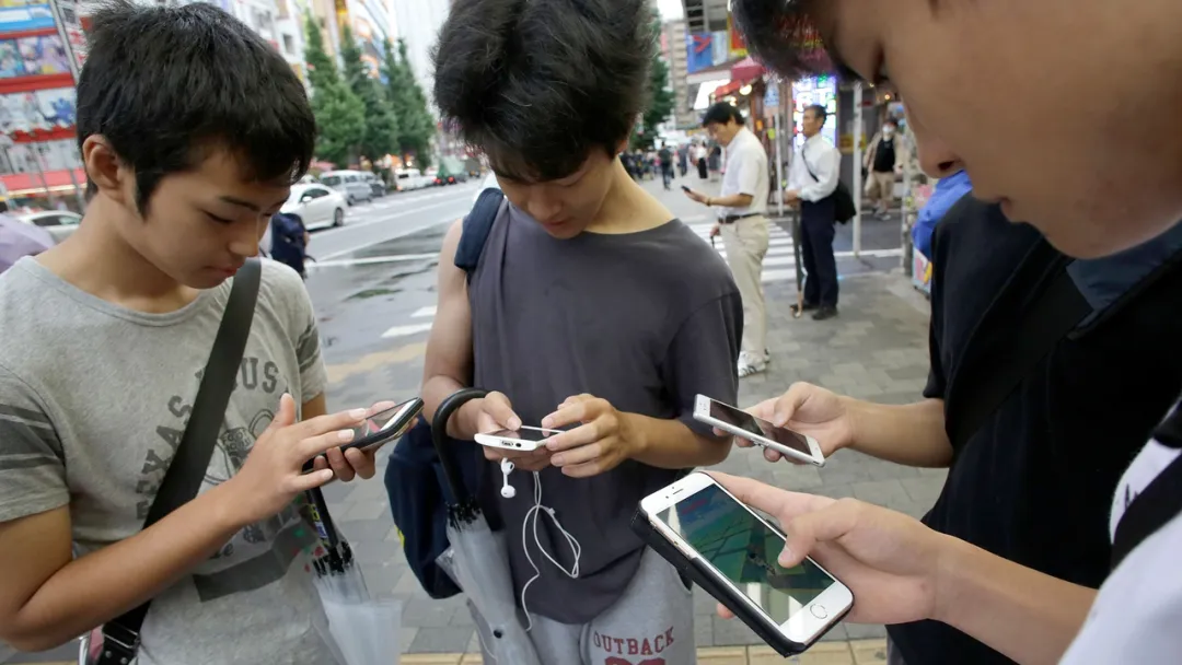 Basta de ecrãs! Cidade japonesa propõe limite diário de duas horas para smartphones
