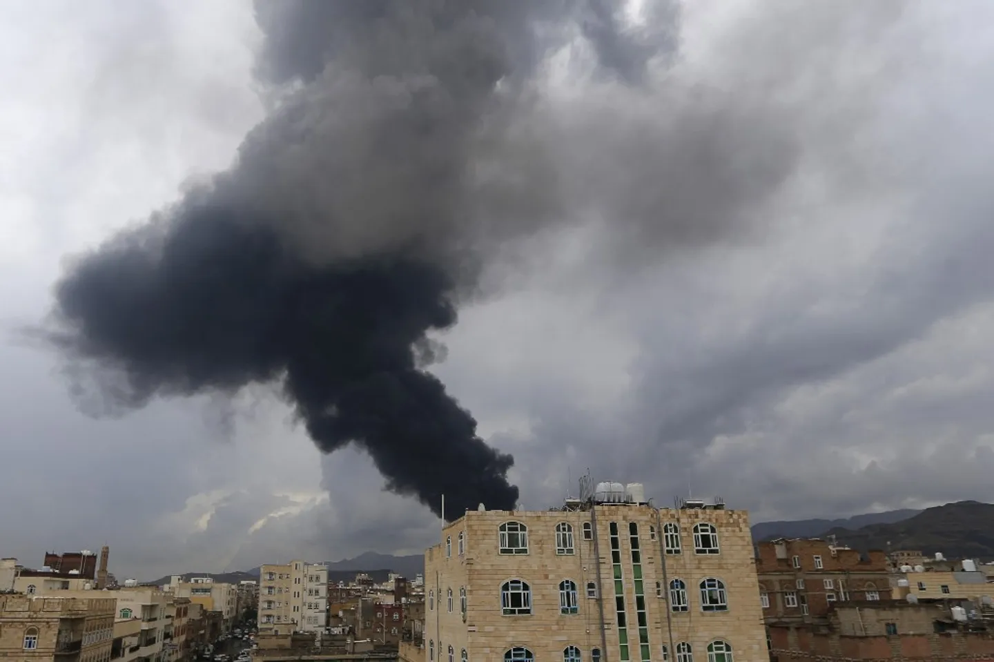 Israel lanza ataques aéreos sobre Yemen y deja varios muertos y heridos
