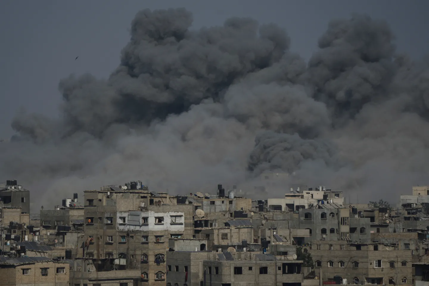 Israeli forces label Gaza City a 'dangerous combat zone' ahead of major assault