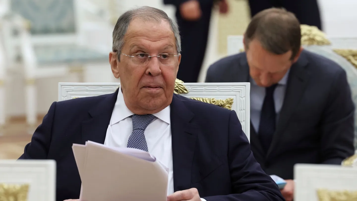 Лавров понадеялся на «неудобные ночи» у Макрона