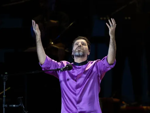 'Êxtase' em Istambul: Sami Yusuf inspira 25.000 pessoas com música e solidariedade