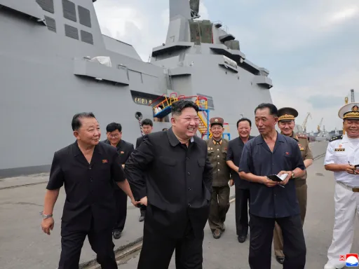 Coreia do Norte testa dois “novos” mísseis de defesa aérea