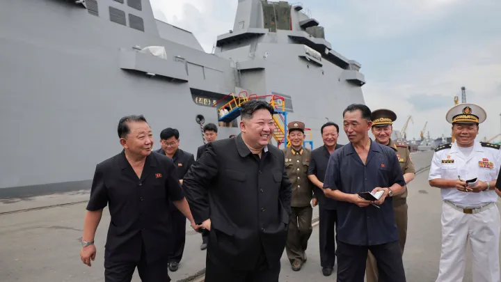 Coreia do Norte testa dois “novos” mísseis de defesa aérea