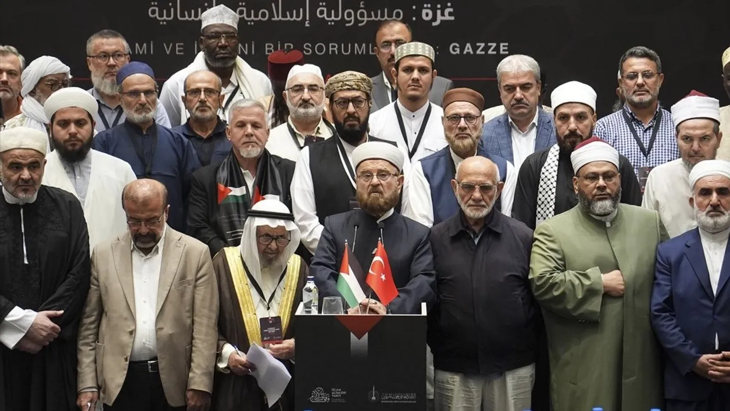 "مؤتمر غزة" في إسطنبول يُؤكد: نصرة فلسطين واجب شرعي وإنساني