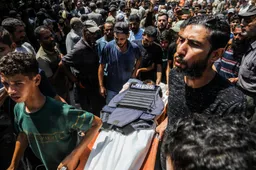 إدانات دولية واسعة لقصف جيش الاحتلال مستشفى ناصر في خان يونس واستهداف الصحفيين