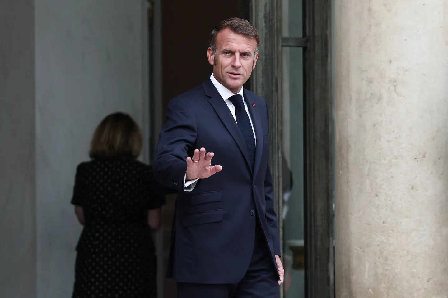 Conseil des ministres: Macron face à un gouvernement fragilisé