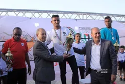 Orodyahankii Falastiiniga ahaa, Al Amour, oo ka dheereyn waayay rasaasta Israa'iil