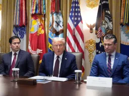 Trump descarta dúvidas russas sobre a legitimidade de Zelensky como "postura"