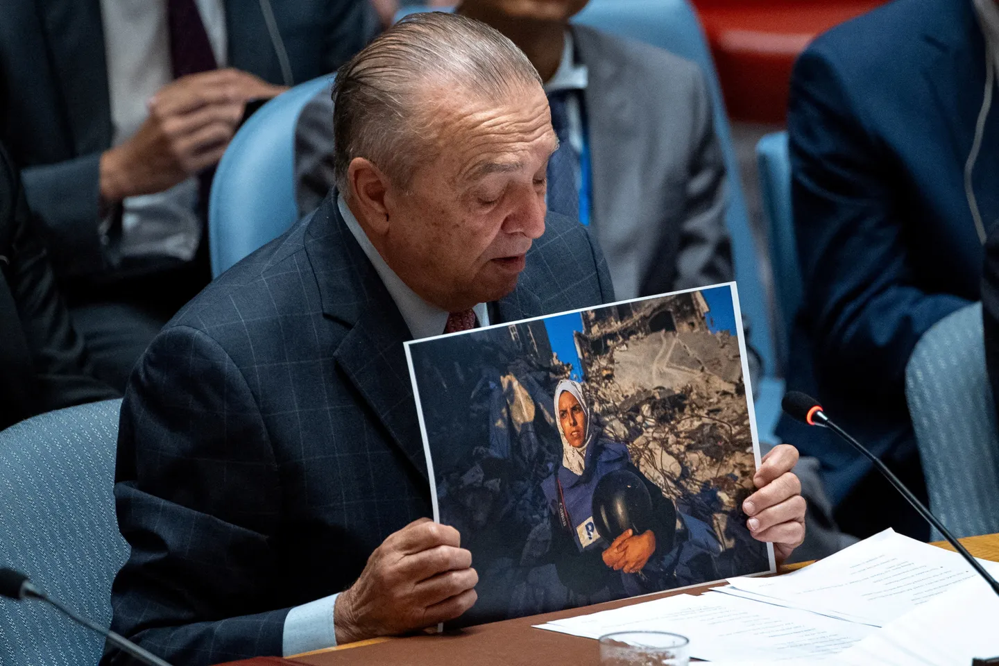 'When I die, pray for me': Algerian envoy to UN tearfully reads letter from slain Gaza journalist