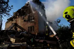 Deadly Russian strikes hit Ukraine's Kiev