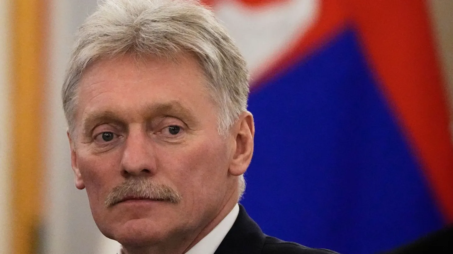 Россия бомбит Киев, но говорит о мирных переговорах