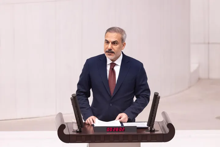 فيدان يؤكد أن تركيا قد قطعت التجارة مع إسرائيل