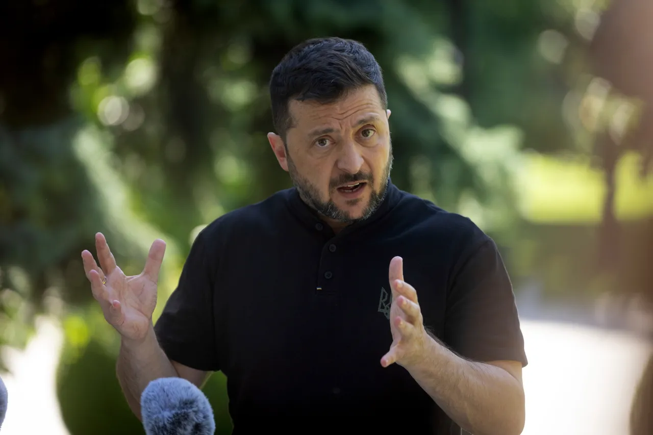 اوکراین او روسیې دواړو ادعا کړې چې د شپې په بریدونو کې یې د یو بل بې ‌پیلوټه الوتکې نسکورې کړي دي.