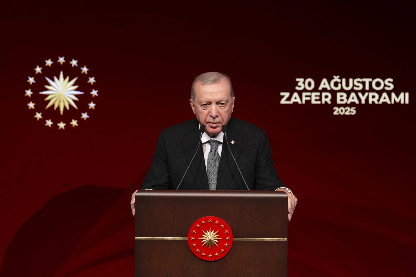 Erdoğan: Forcat e Armatosura të Türkiyes më të forta se nëntë vjet më parë