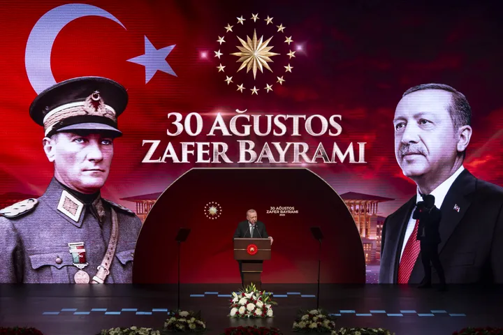 Erdogan: Turske oružane snage jače nego što su bile prije devet godina