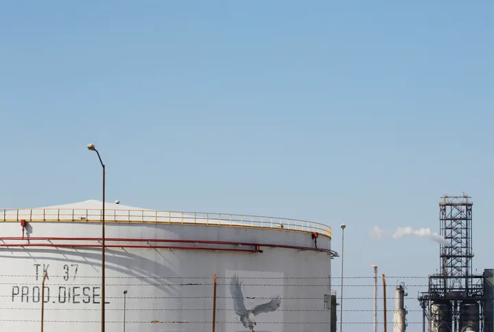 Egypt signs $340 million oil, gas deals with global firms